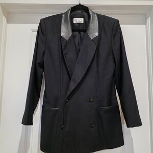 Black Double-Breasted Blazer with Contrasting Collar